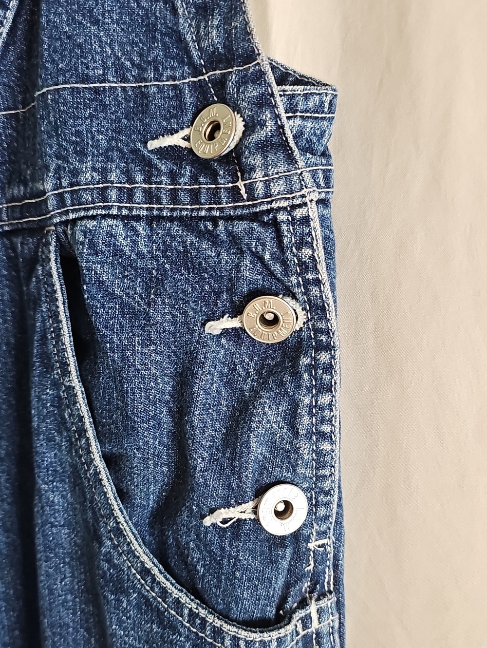 VINTAGE B.U.M. EQUIPMENT ORGINAL ISSUE EST. 1987 Classic Dark Blue Overalls - Picture 4 of 8